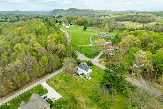 1162 Muddy Creek Road, Blountville, TN 37617