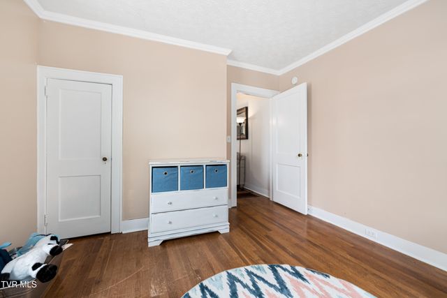 1162 Muddy Creek Road, Blountville, TN 37617
