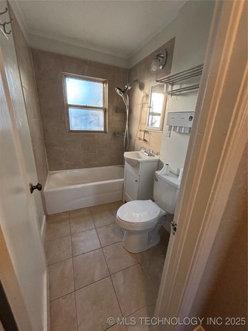 470 S Jamestown Avenue, Tulsa, OK 74112