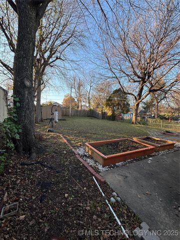 470 S Jamestown Avenue, Tulsa, OK 74112