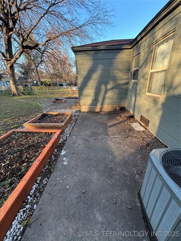 470 S Jamestown Avenue, Tulsa, OK 74112