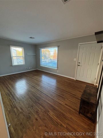 470 S Jamestown Avenue, Tulsa, OK 74112