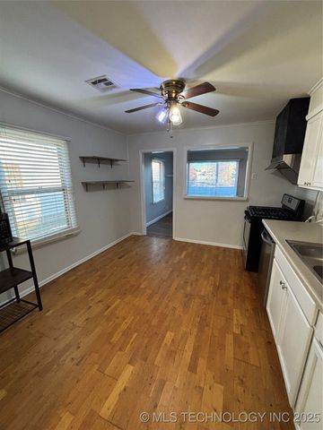 470 S Jamestown Avenue, Tulsa, OK 74112