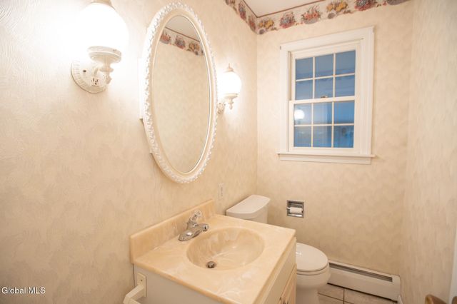 10 Oakwood Drive, Queensbury, NY 12804