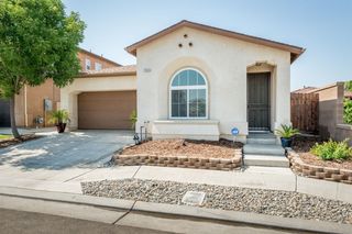 7435 E Robinson Avenue, Fresno, CA 93737