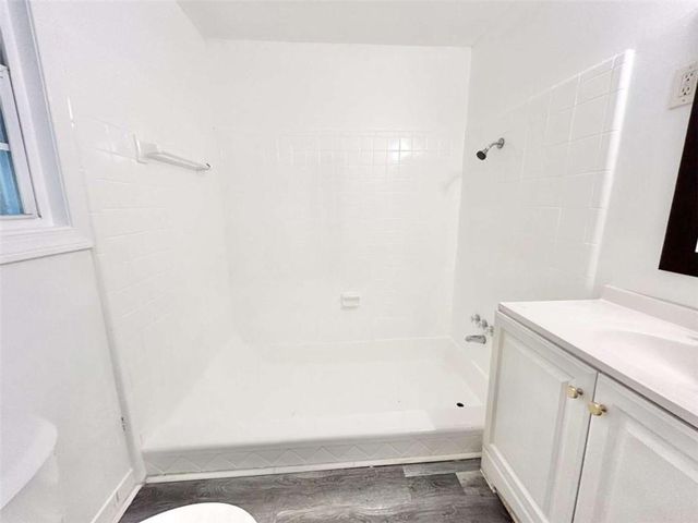 688 Plainville Drive, Atlanta, GA 30331