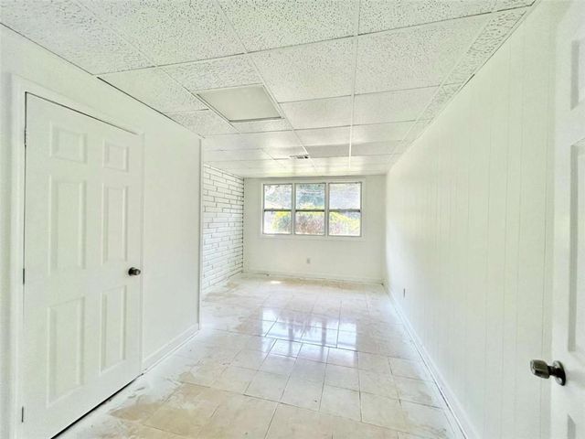 688 Plainville Drive, Atlanta, GA 30331