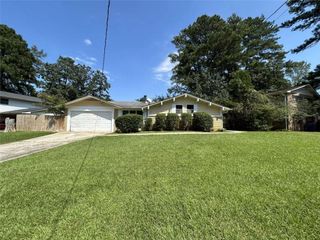 688 Plainville Drive, Atlanta, GA 30331