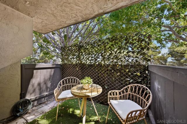 8362 Via Sonoma c, La Jolla, CA 92037