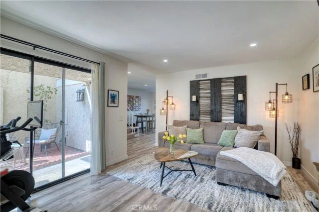 14385 Suffolk, Westminster, CA 92683