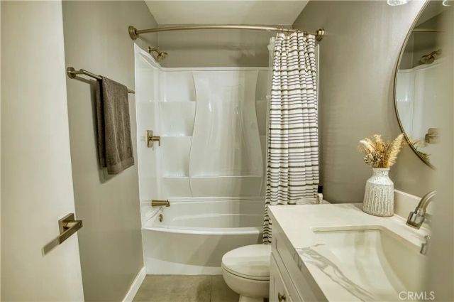 14385 Suffolk, Westminster, CA 92683