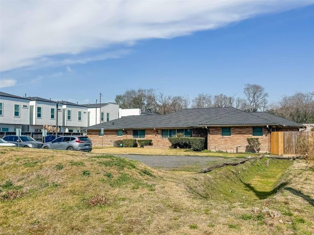 719 E Whitney Street, Houston, TX 77022