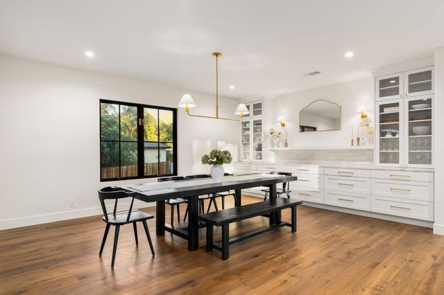7697 Horseshoe Bar Rd, Loomis, CA 95650