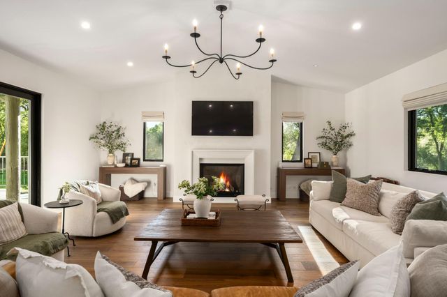 7697 Horseshoe Bar Rd, Loomis, CA 95650