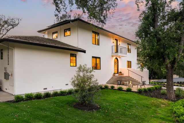 7697 Horseshoe Bar Rd, Loomis, CA 95650