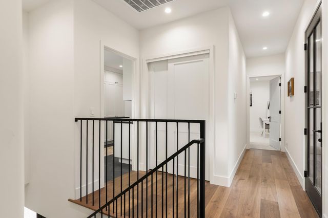 7697 Horseshoe Bar Rd, Loomis, CA 95650