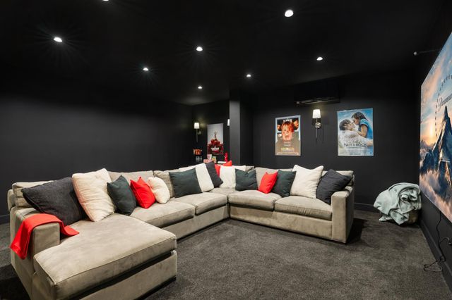 7697 Horseshoe Bar Rd, Loomis, CA 95650