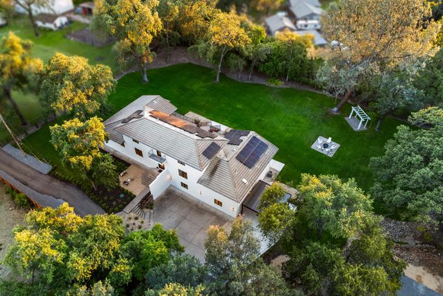 7697 Horseshoe Bar Rd, Loomis, CA 95650