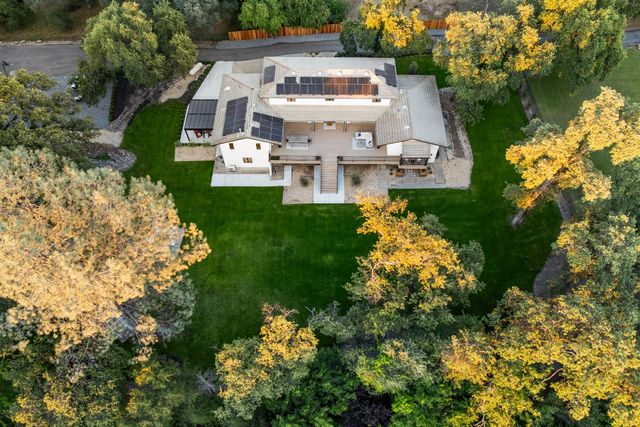 7697 Horseshoe Bar Rd, Loomis, CA 95650