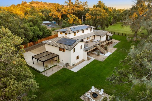 7697 Horseshoe Bar Rd, Loomis, CA 95650