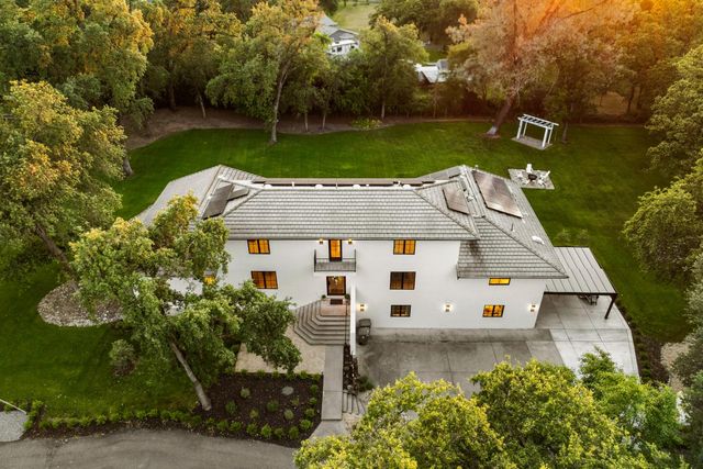 7697 Horseshoe Bar Rd, Loomis, CA 95650