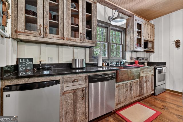 280 Serenity Place, Ellijay, GA 30540