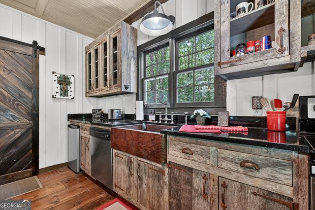 280 Serenity Place, Ellijay, GA 30540