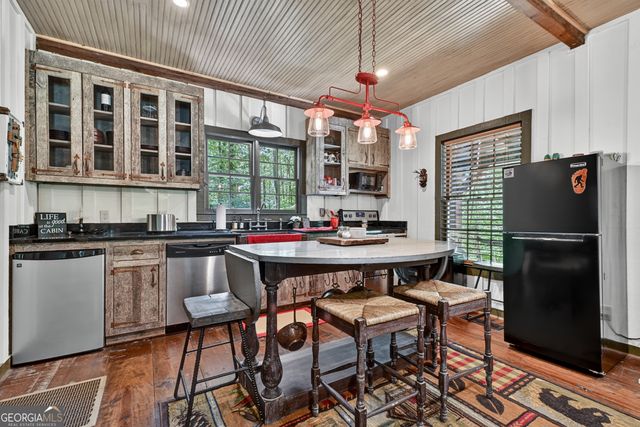280 Serenity Place, Ellijay, GA 30540