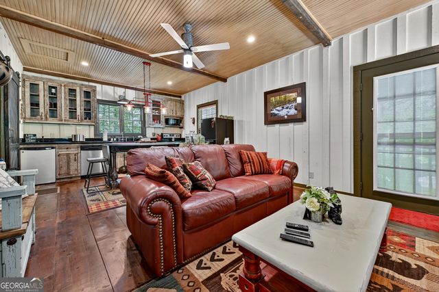 280 Serenity Place, Ellijay, GA 30540