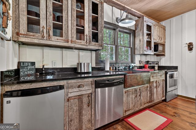 280 Serenity Place, Ellijay, GA 30540