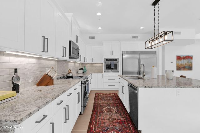 3811 N 64TH Street, Scottsdale, AZ 85251