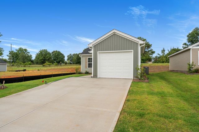 123 Cloverfield Lane, Spartanburg, SC 29303