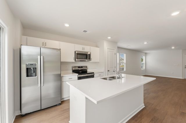 123 Cloverfield Lane, Spartanburg, SC 29303