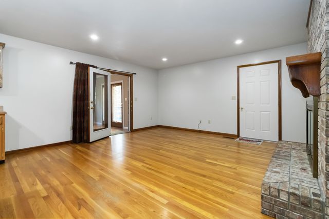 24 Beehive Lane, Corbin, KY 40701