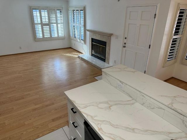 808 Red Leaf Court, San Francisco, CA 94134