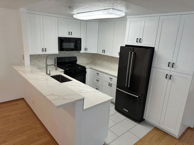 808 Red Leaf Court, San Francisco, CA 94134