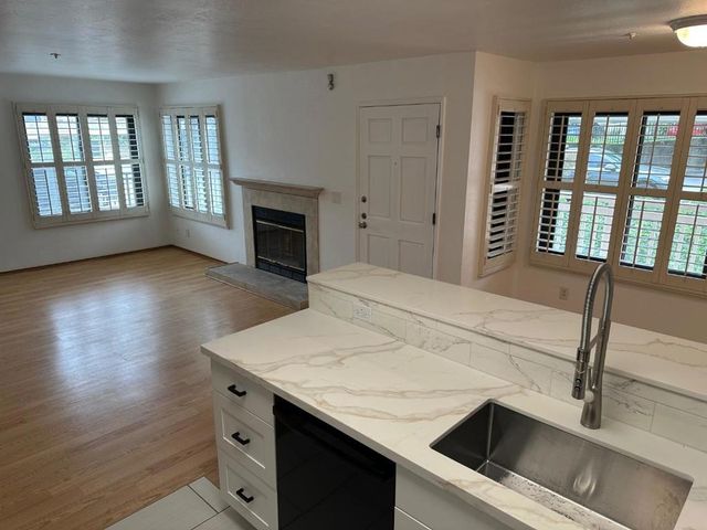 808 Red Leaf Court, San Francisco, CA 94134