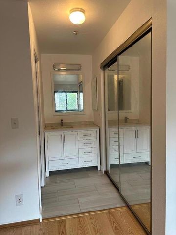 808 Red Leaf Court, San Francisco, CA 94134