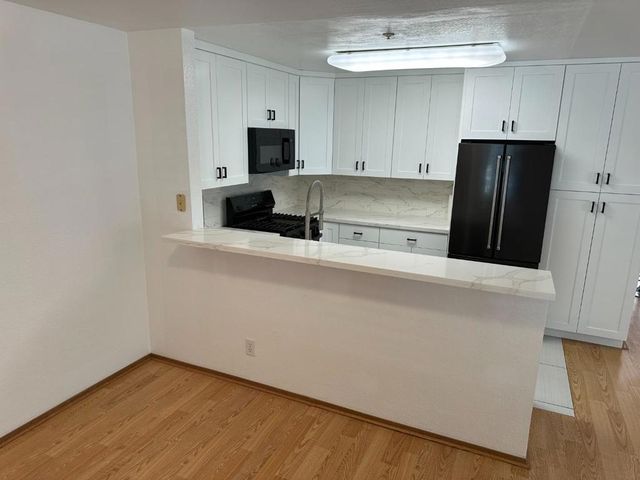 808 Red Leaf Court, San Francisco, CA 94134