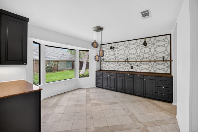 4915 Cross Creek Court, Arlington, TX 76017