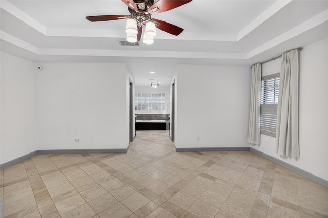 4915 Cross Creek Court, Arlington, TX 76017