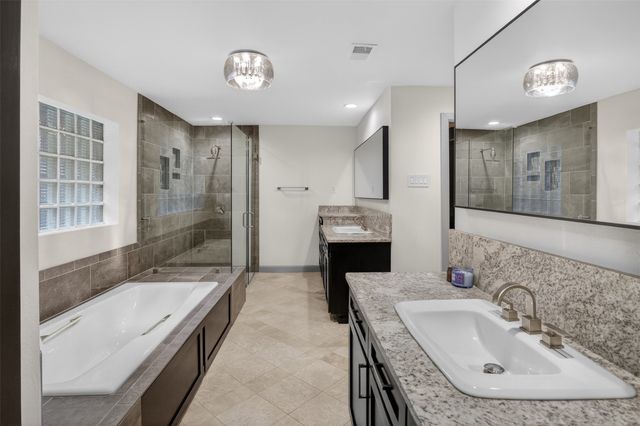 4915 Cross Creek Court, Arlington, TX 76017
