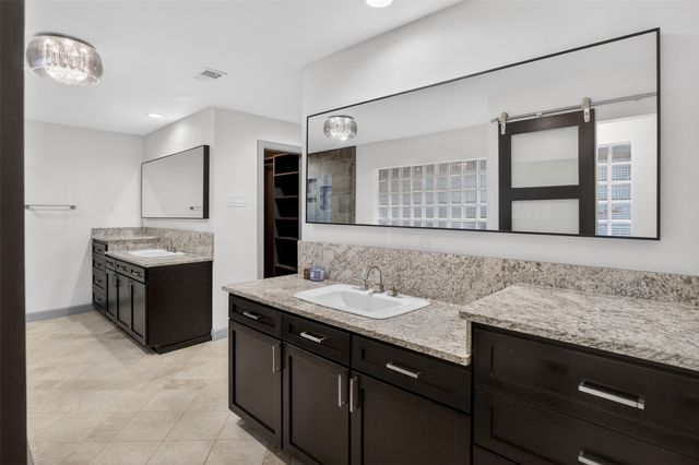 4915 Cross Creek Court, Arlington, TX 76017