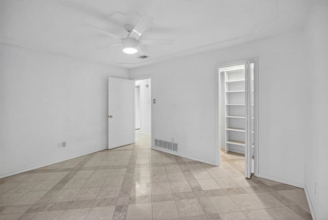 4915 Cross Creek Court, Arlington, TX 76017