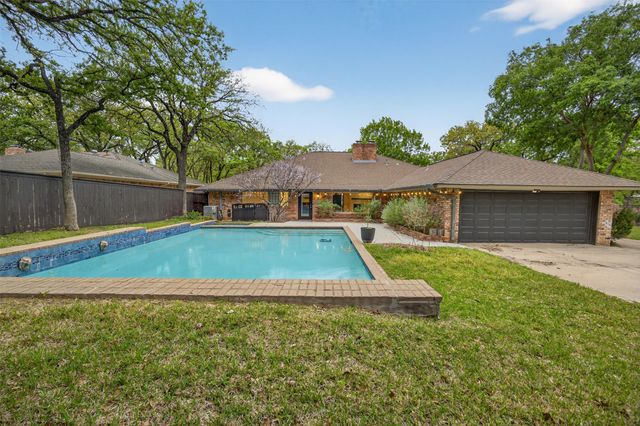 4915 Cross Creek Court, Arlington, TX 76017