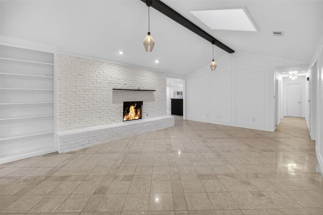 4915 Cross Creek Court, Arlington, TX 76017