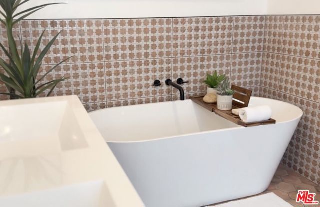 2504 Ocean Avenue, Venice (los Angeles), CA 90291