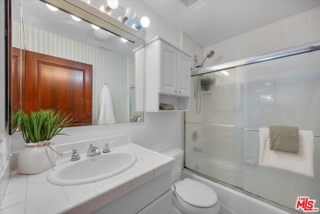2504 Ocean Avenue, Venice (los Angeles), CA 90291