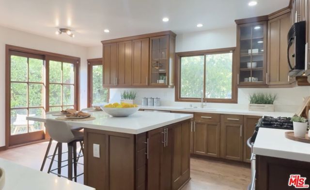 2504 Ocean Avenue, Venice (los Angeles), CA 90291