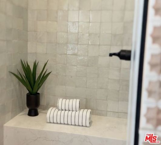 2504 Ocean Avenue, Venice (los Angeles), CA 90291